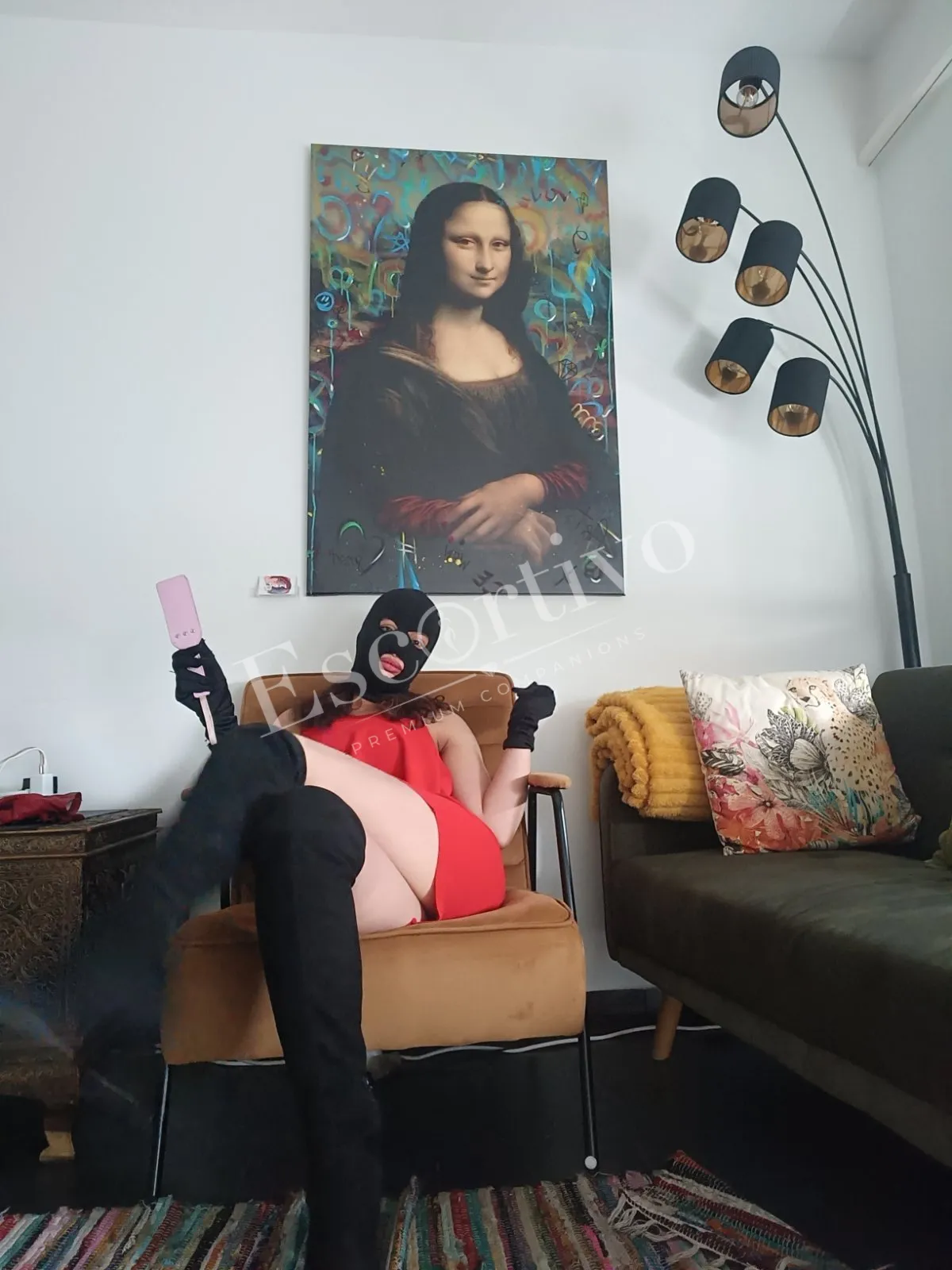 DominatrixZaynah в городе Санторини — фото 7