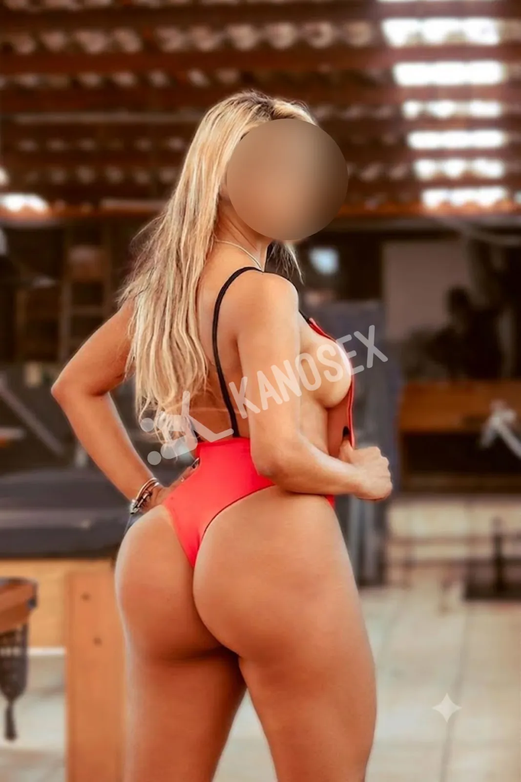 Valeria in Athens — photo 4