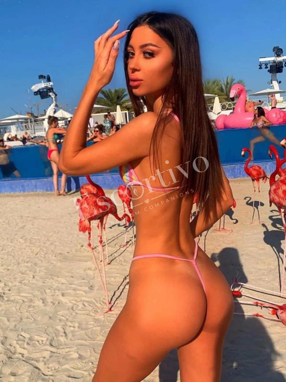 Zlata Hadid in Mykonos — photo 4