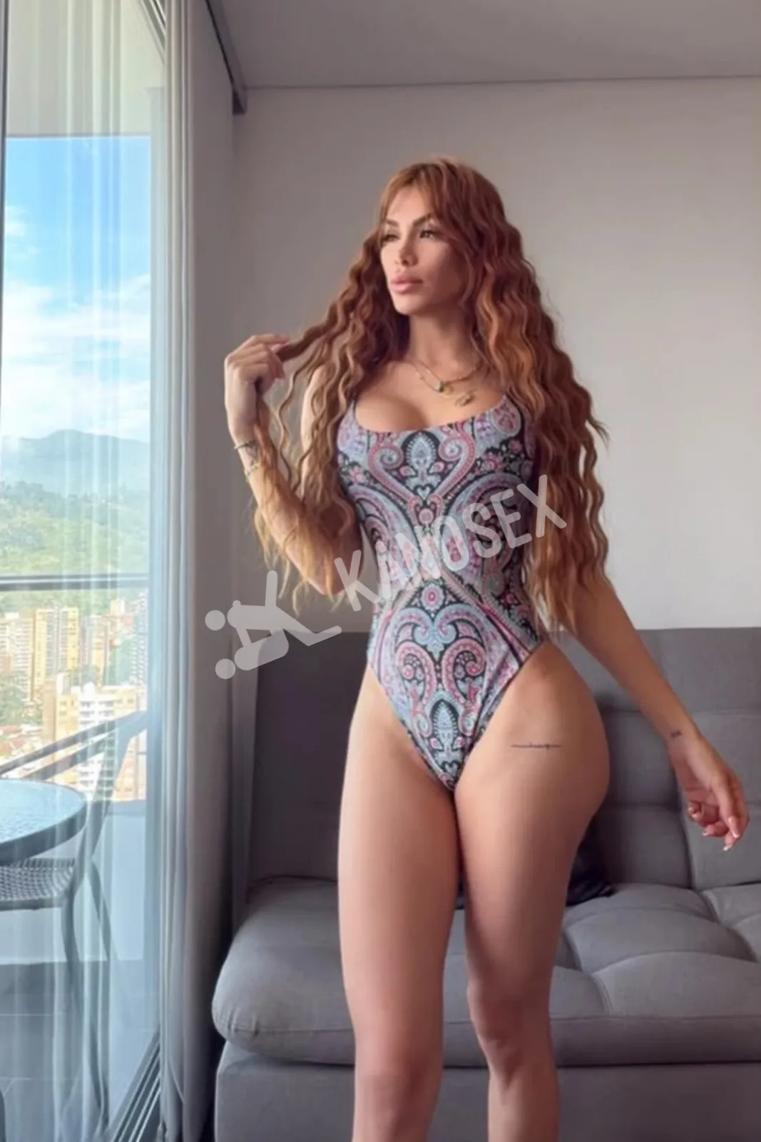 Nicole in Mykonos — photo 3
